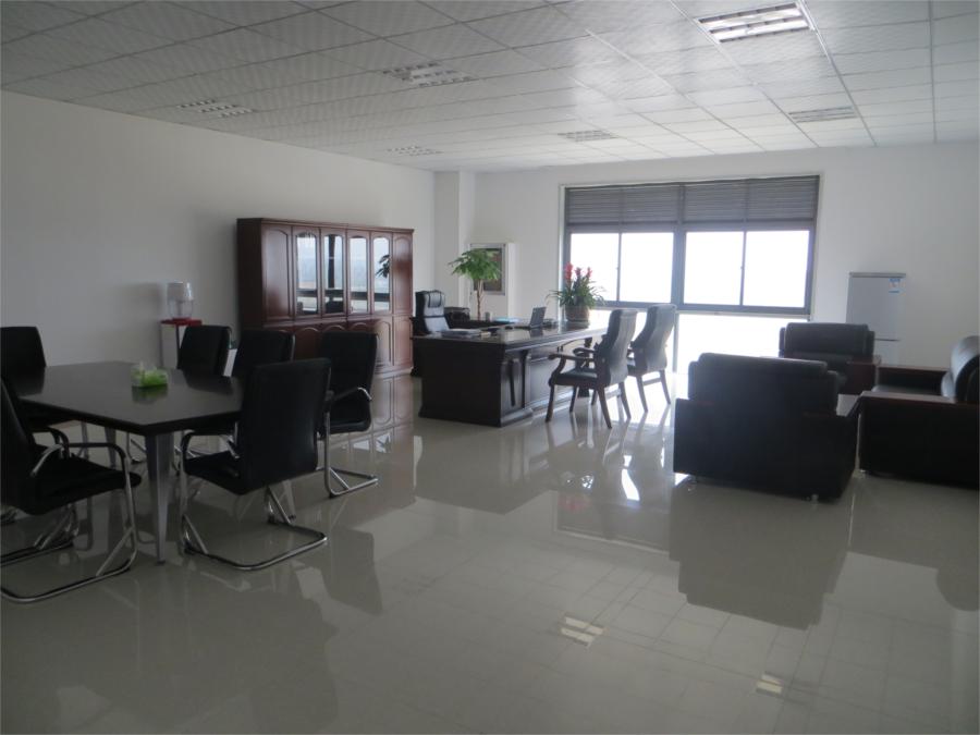 安庆泰亚鞋业副总办公室